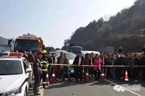 吃瓜群众敦化事件视频,吃瓜群众视角下的网络热议瞬间